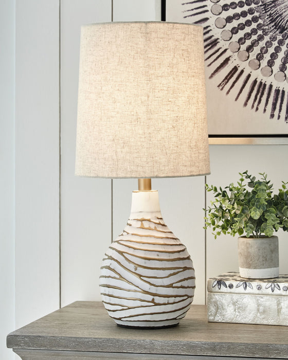 Aleela - Metal Table Lamp  - White / Gold Finish