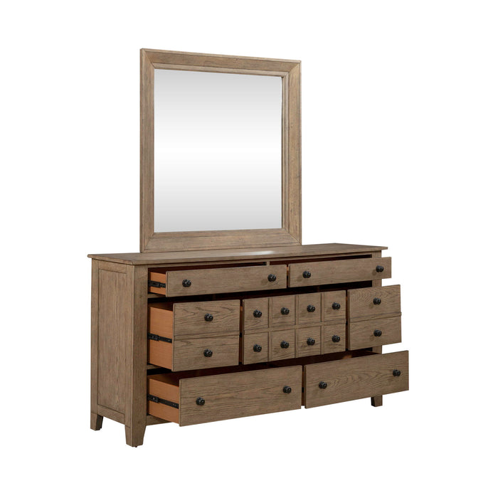 Grandpas Cabin - 7 Drawers Dresser & Mirror - Light Brown